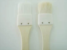 ナイロン刷毛と動物毛刷毛
