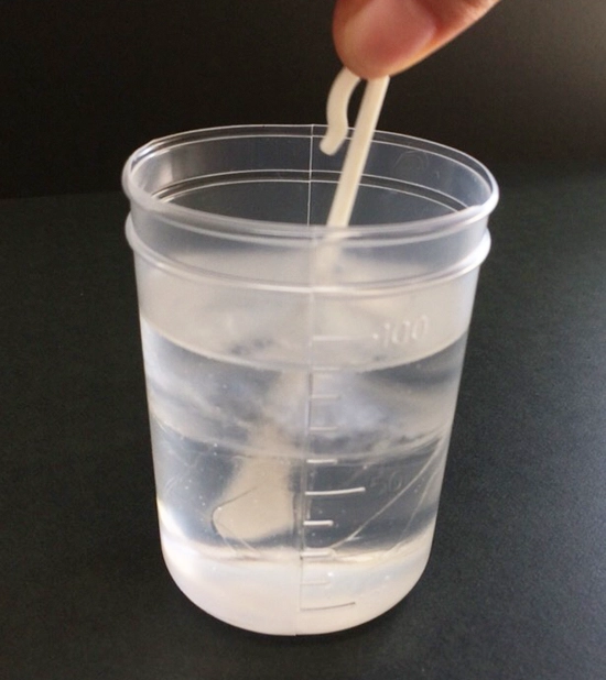 エポレジンで作る！水菓子の作り方｜液を混ぜる