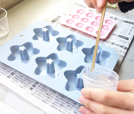 エポレジンで作る！水菓子の作り方｜液を流し込む：1層目