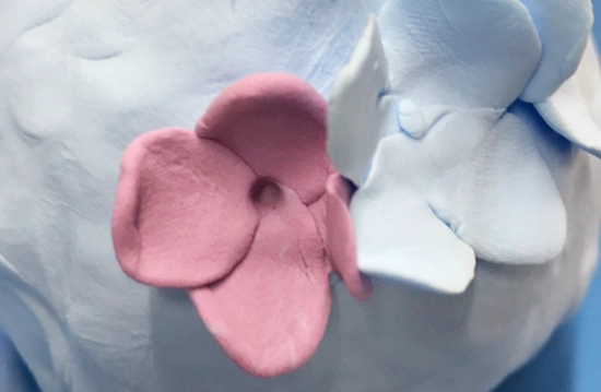 あじさいふうりんの作り方|花を貼り付ける