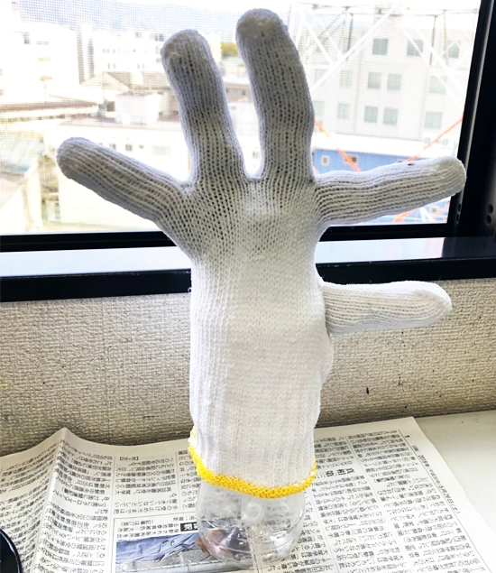 液体ねんど作品の作り方|ペットボトルなどに被せ形を作る