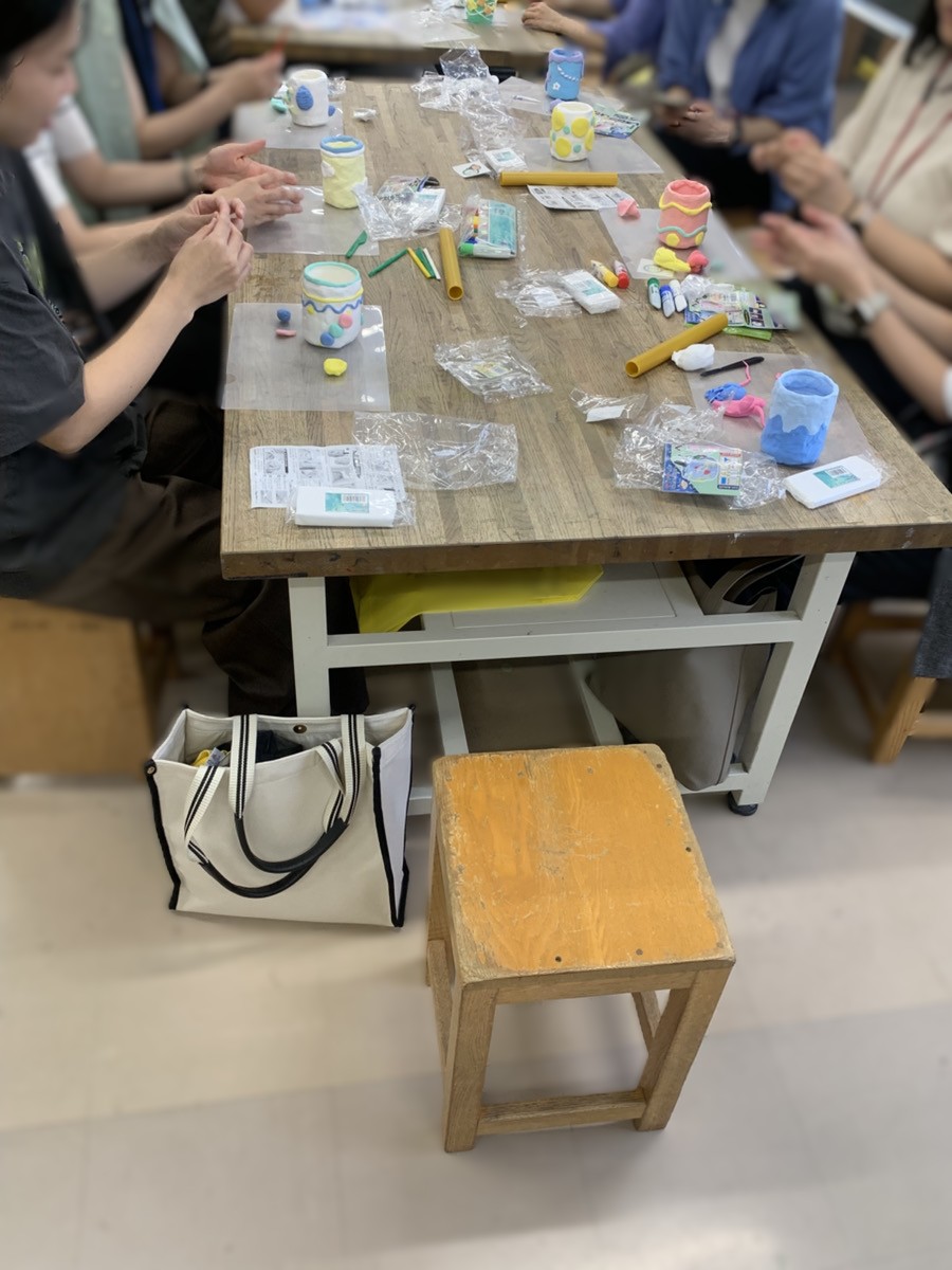 横浜市港北区図工研究会講習会 ～Kクレイでペン立て作り～のプレイスホルダー画像3